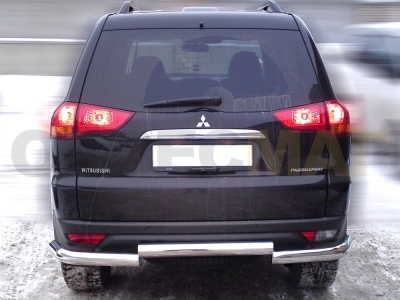 Защита заднего бампера 76 мм для Mitsubishi Pajero Sport 2013-2016