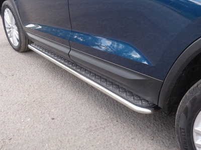Пороги с площадкой алюминиевый лист 42 мм ТСС для Skoda Kodiaq 2018-2021